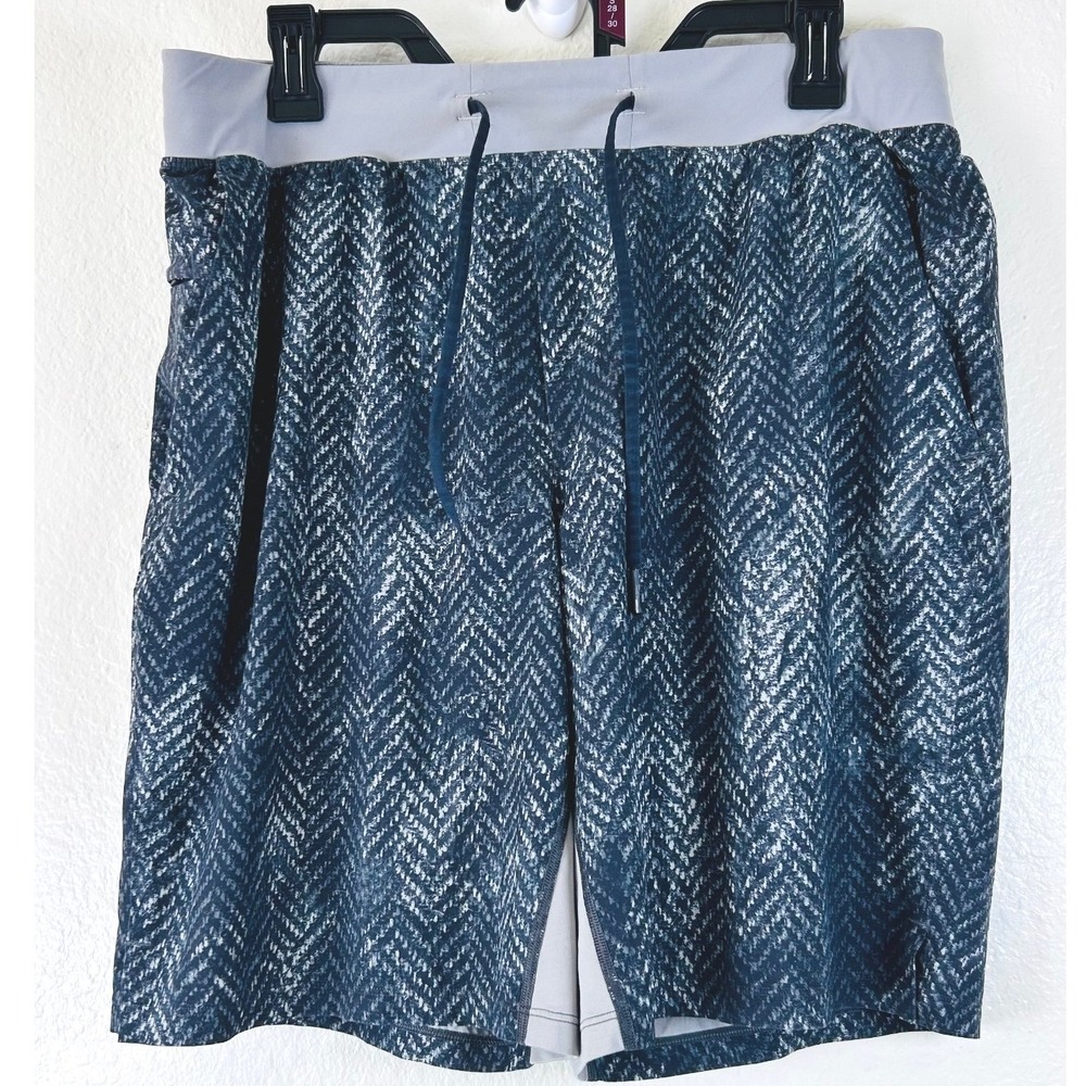 Lululemon Pace Breaker 7 Inch Lined Shorts Navy Herringbone Mens SZ L